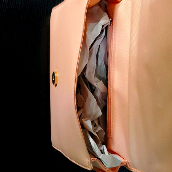 Peach Handbag - Picture 4 of 4